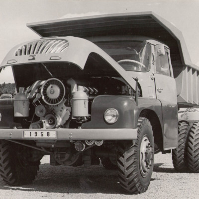 Tatra 137 na brněnsk&eacute;m veletrhu