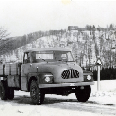 Tatra 137 a hrad Hukvaldy