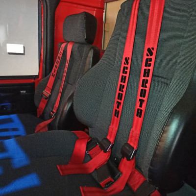 T 815_6x6 Dakar - bezpečnostn&iacute; p&aacute;sy