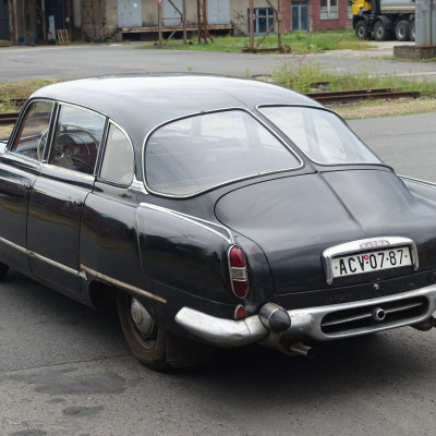 Unik&aacute;tn&iacute; T 603 &bdquo;tř&iacute;světlovka&ldquo;